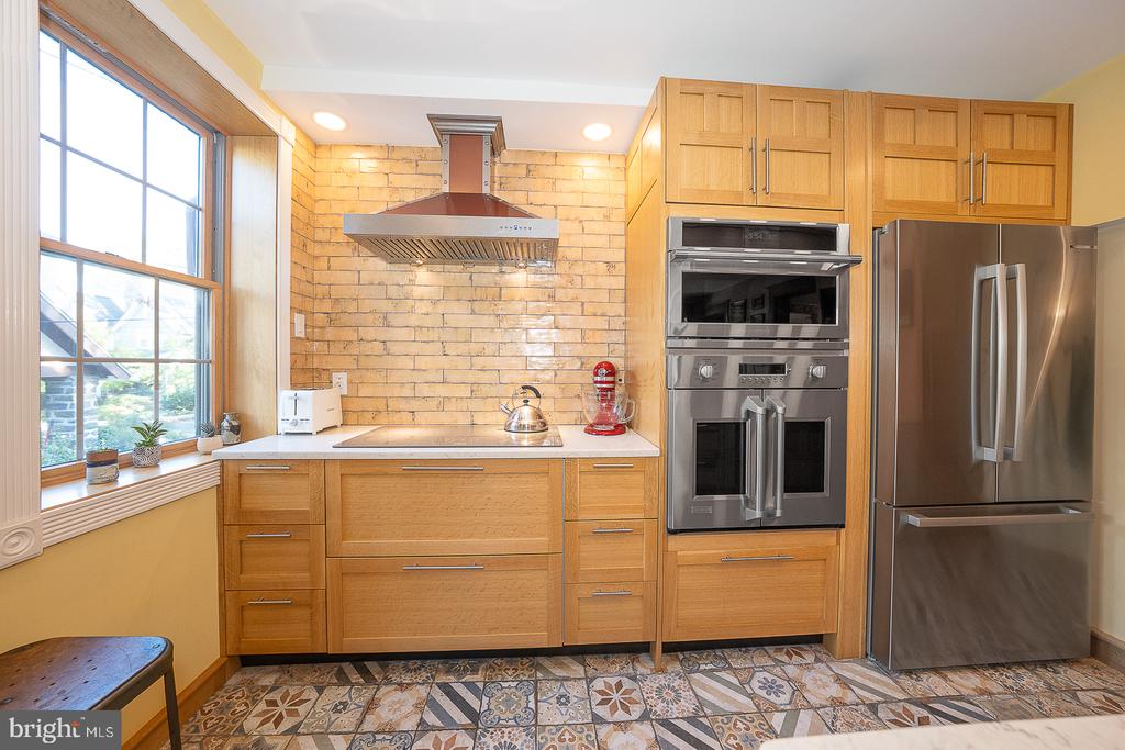513 E WYNNEWOOD ROAD Unit:           