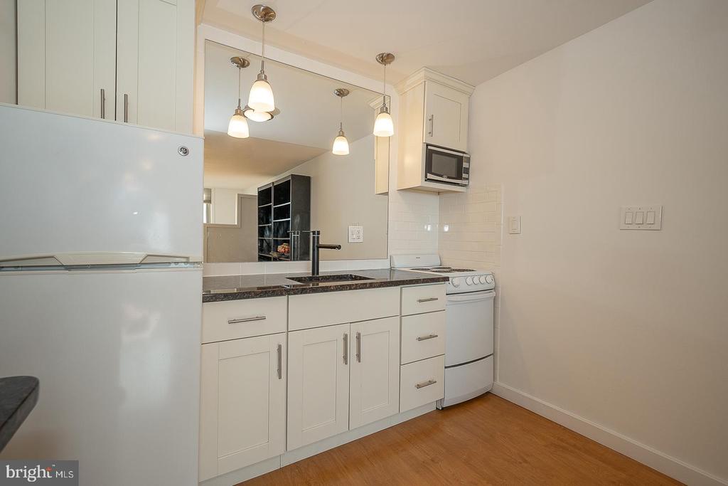1919 CHESTNUT STREET Unit: 1912