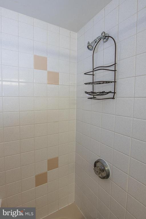 1919 CHESTNUT STREET Unit: 1912