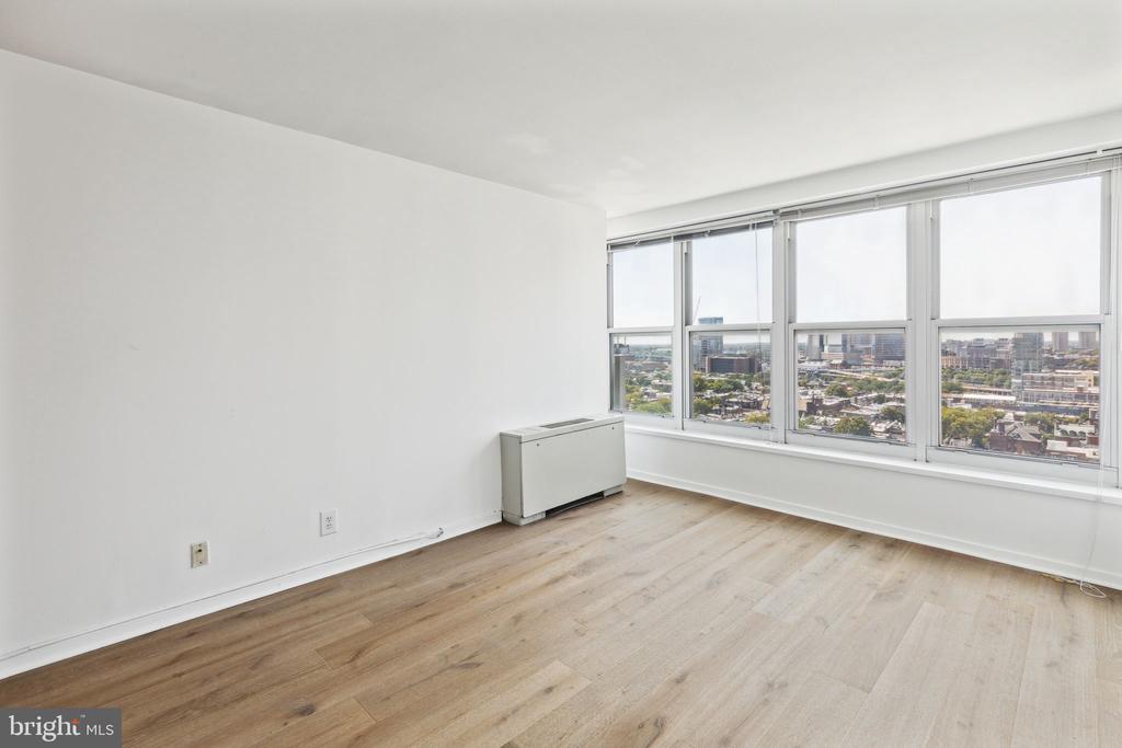 224 W RITTENHOUSE SQUARE Unit: 2013
