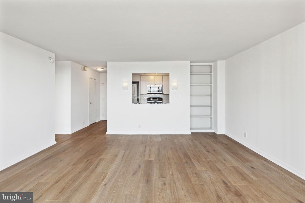 224 W RITTENHOUSE SQUARE Unit: 2013