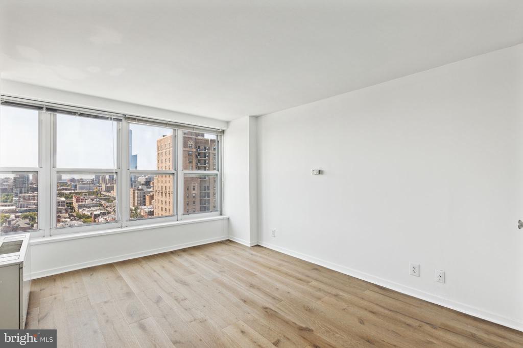 224 W RITTENHOUSE SQUARE Unit: 2013