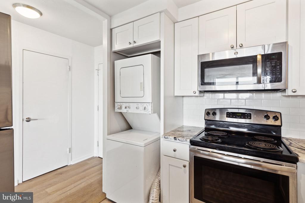 224 W RITTENHOUSE SQUARE Unit: 2013