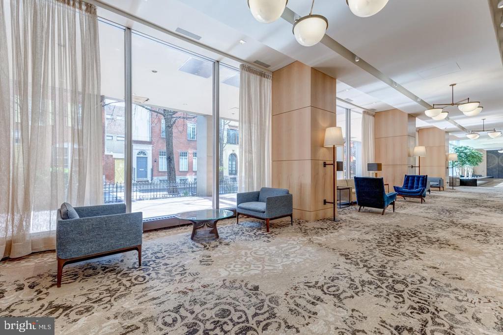 224 W RITTENHOUSE SQUARE Unit: 2013