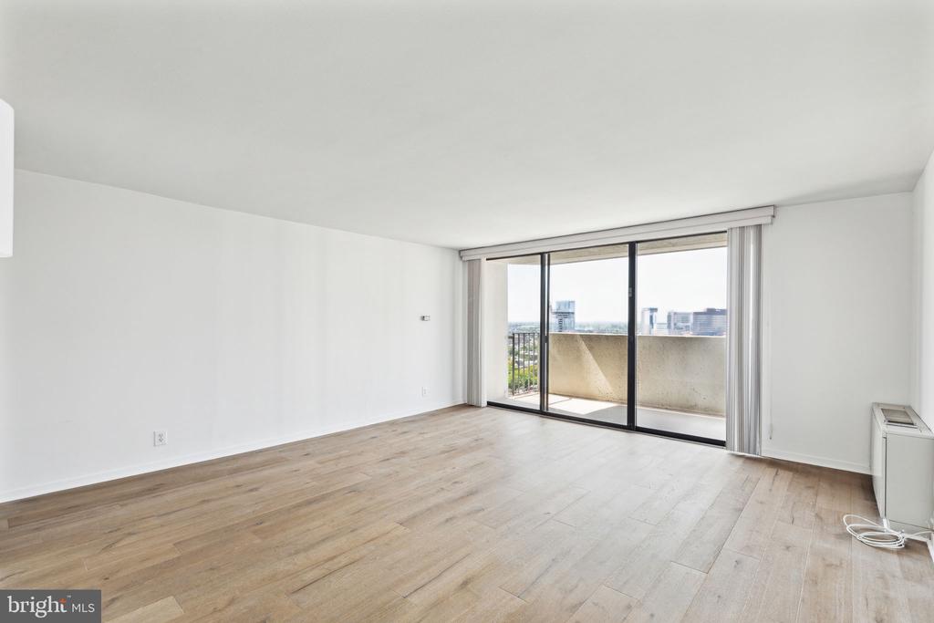 224 W RITTENHOUSE SQUARE Unit: 2013