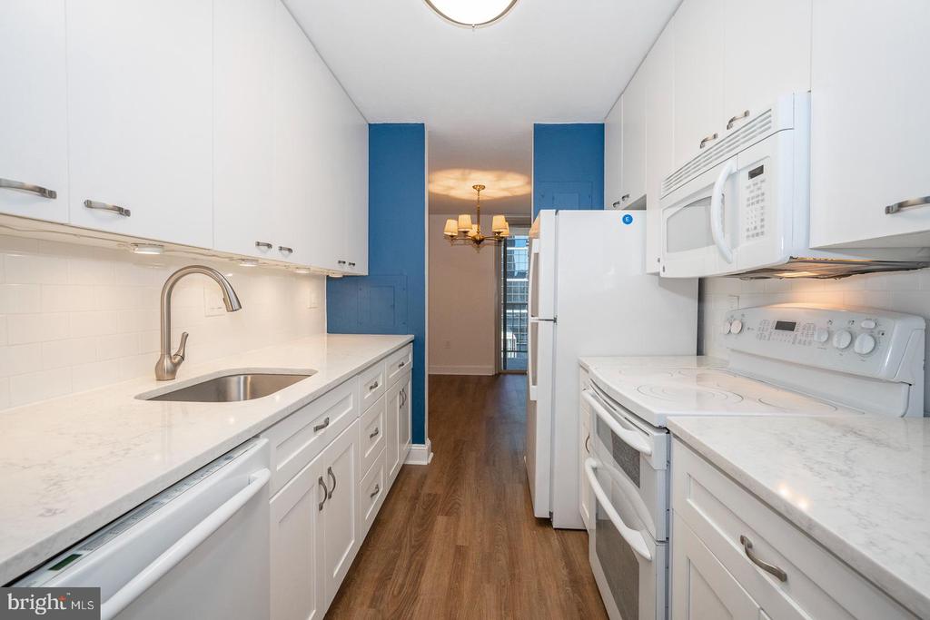 1919 CHESTNUT STREET Unit: 1405
