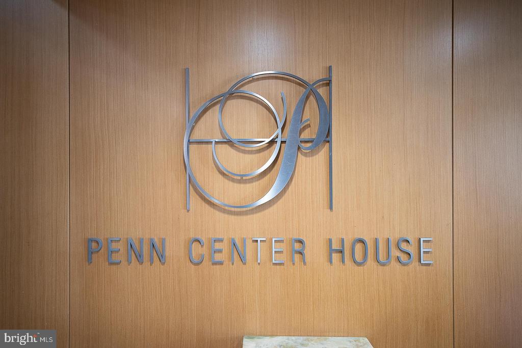 1900 JOHN F KENNEDY BOULEVARD Unit: 1709