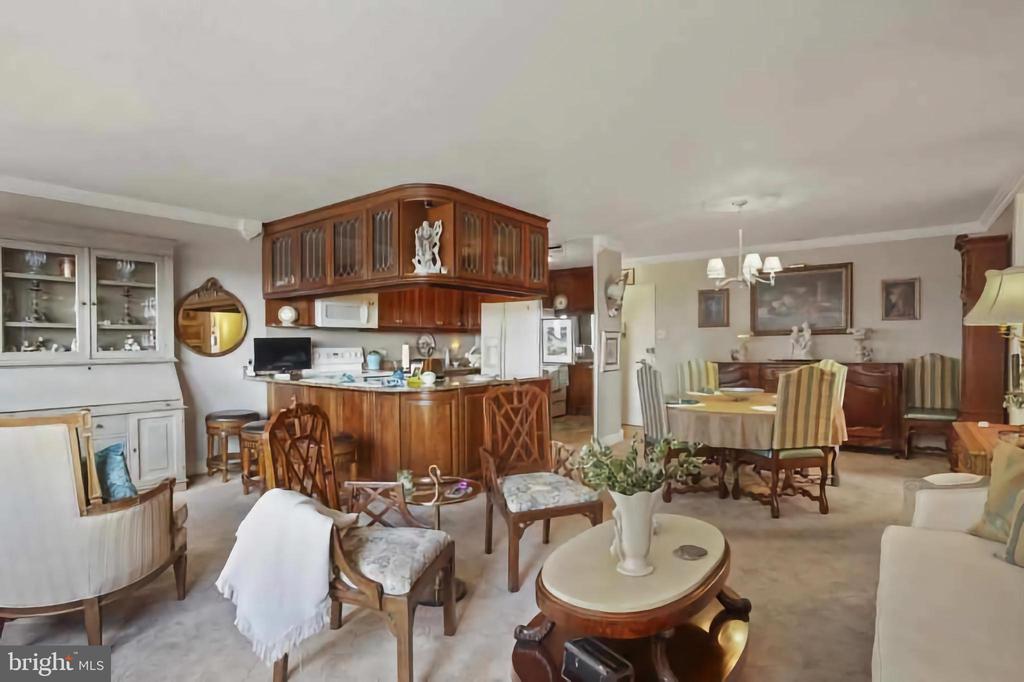 1900 JOHN F KENNEDY BOULEVARD Unit: 1709