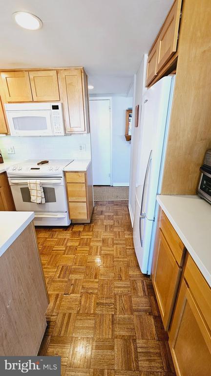 224-30 W RITTENHOUSE SQUARE Unit: 3005