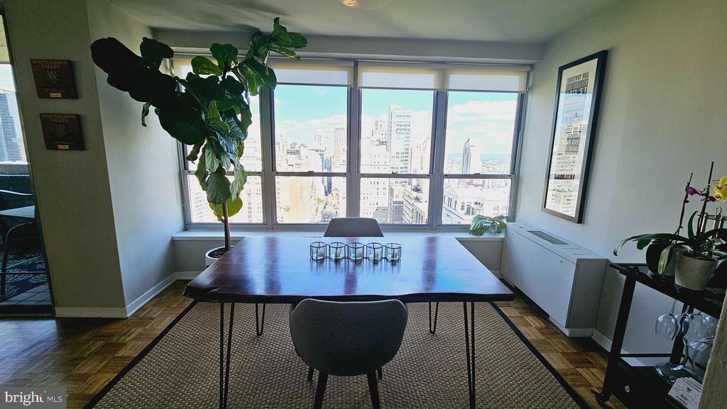 224-30 W RITTENHOUSE SQUARE Unit: 3005