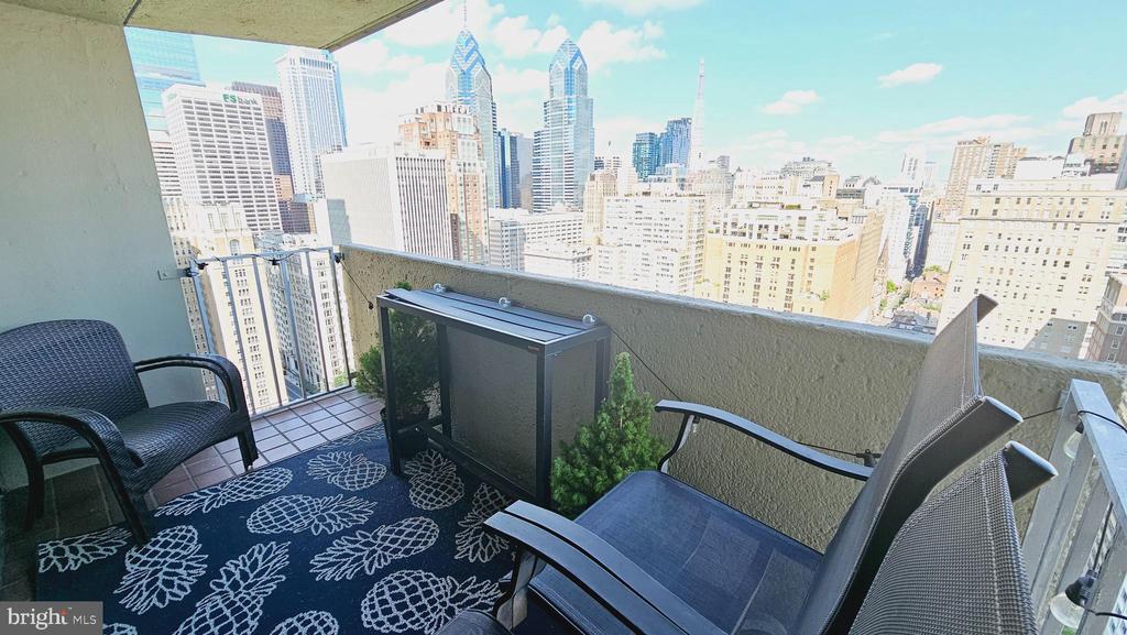 224-30 W RITTENHOUSE SQUARE Unit: 3005