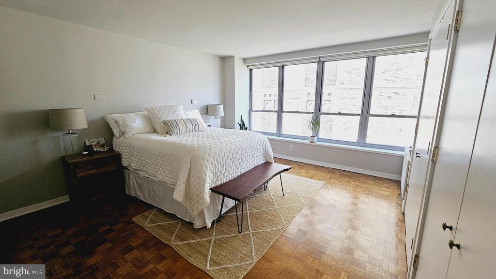 224-30 W RITTENHOUSE SQUARE Unit: 3005