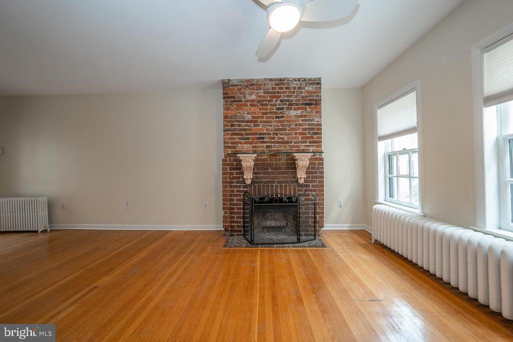 118 S VAN PELT STREET