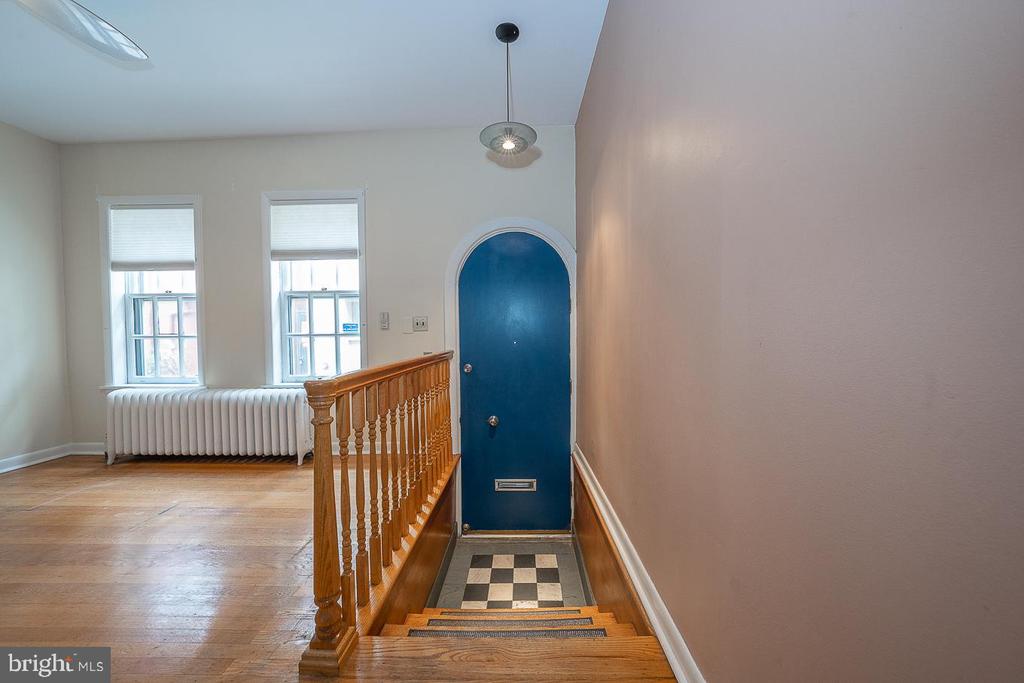 118 S VAN PELT STREET