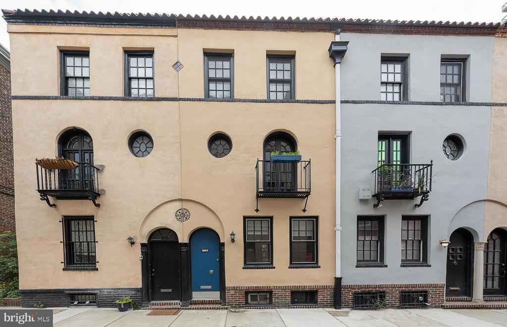 118 S VAN PELT STREET