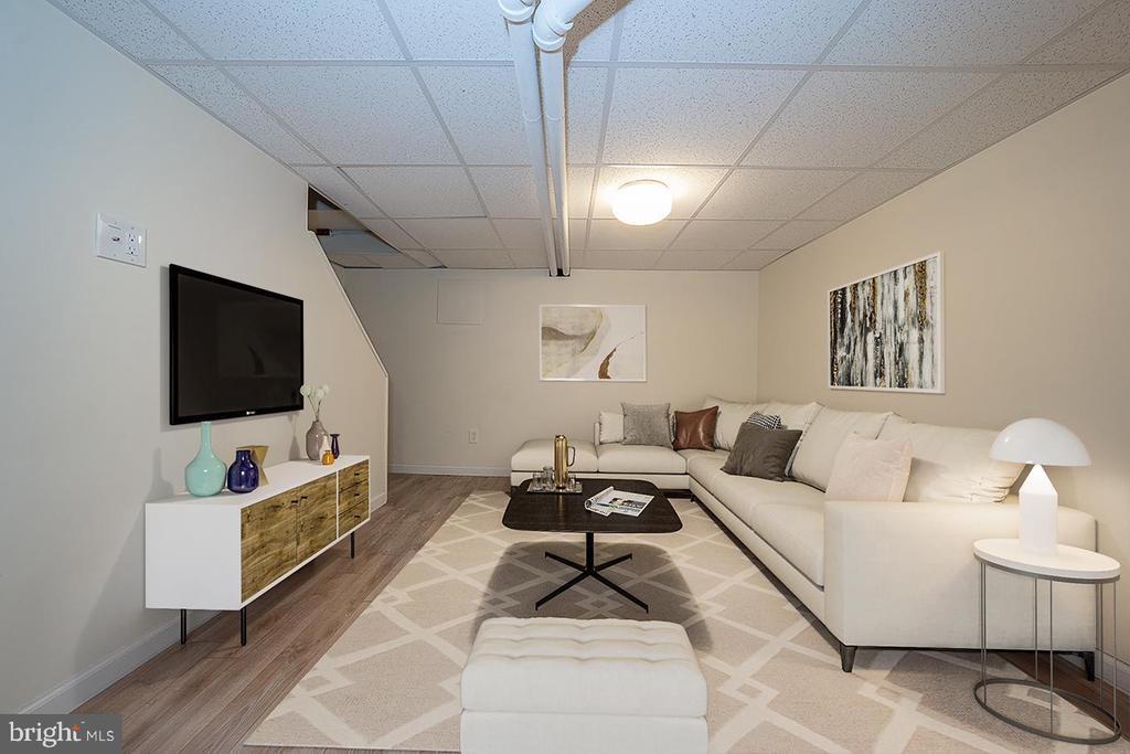 118 S VAN PELT STREET