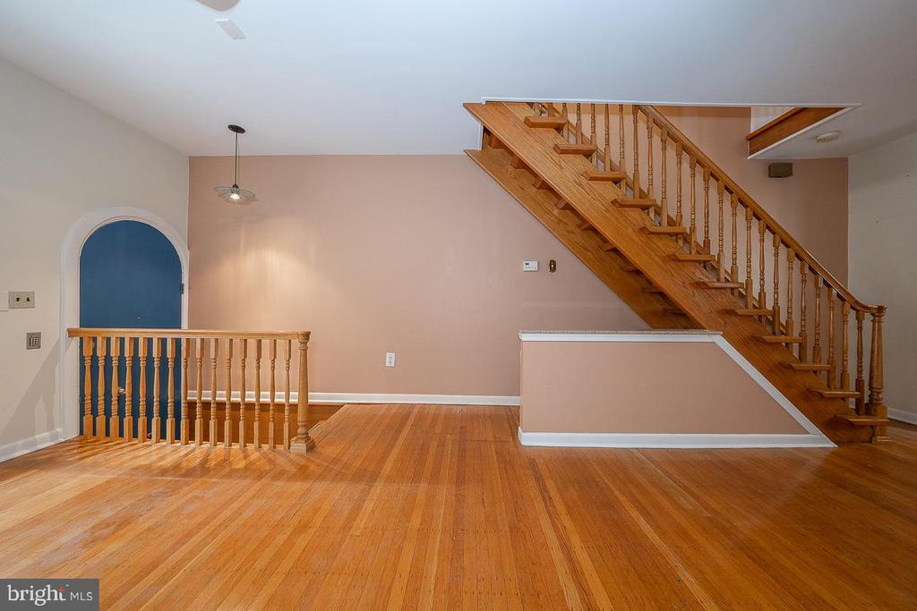 118 S VAN PELT STREET