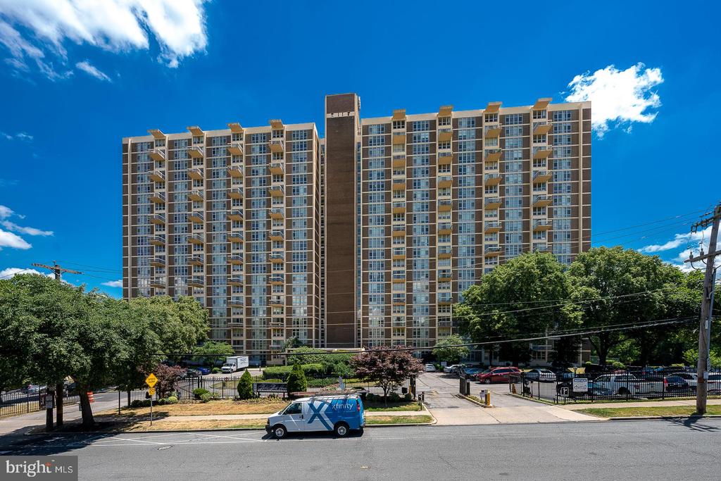 3600 CONSHOHOCKEN AVENUE Unit: 202