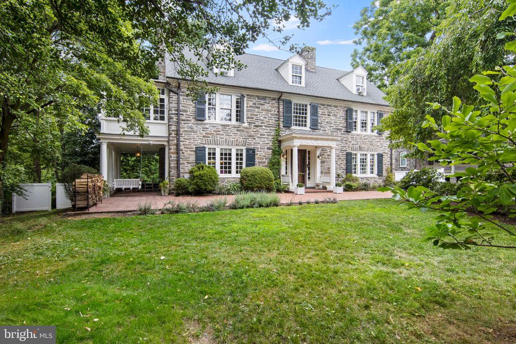 117 CARPENTER LANE