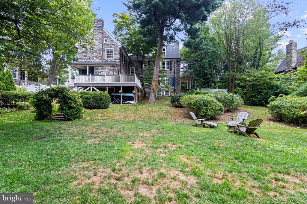 117 CARPENTER LANE