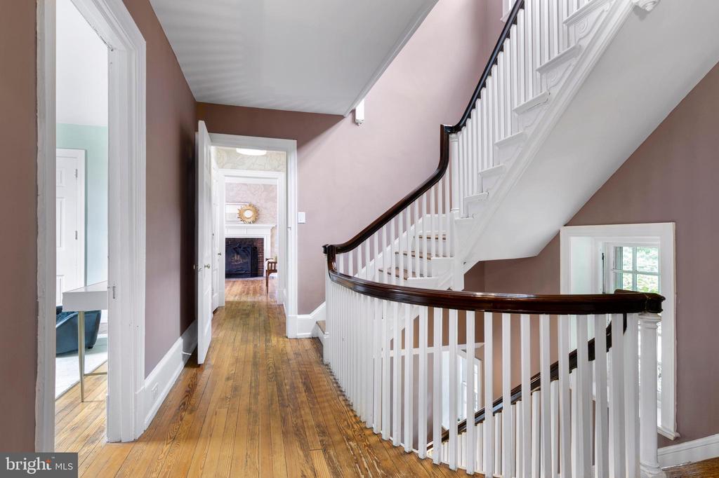 117 CARPENTER LANE