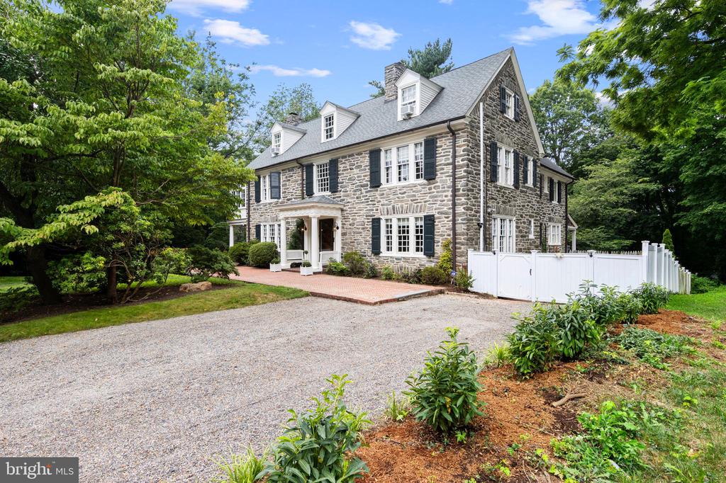 117 CARPENTER LANE