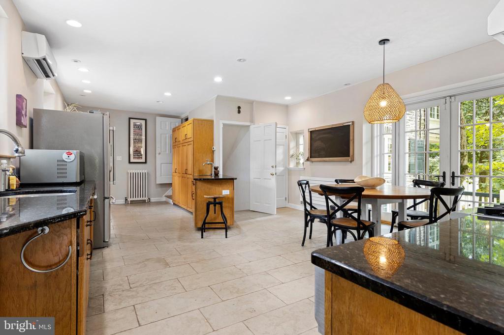 117 CARPENTER LANE