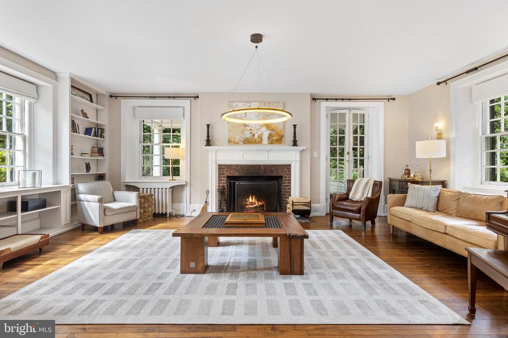117 CARPENTER LANE