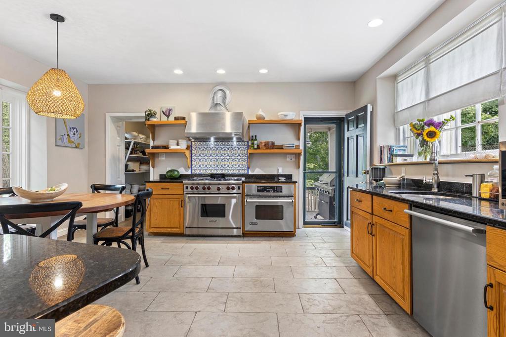 117 CARPENTER LANE