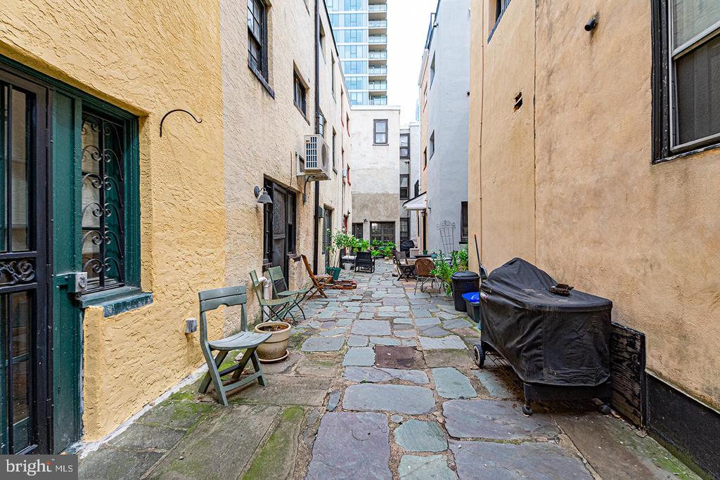 120 S VAN PELT STREET
