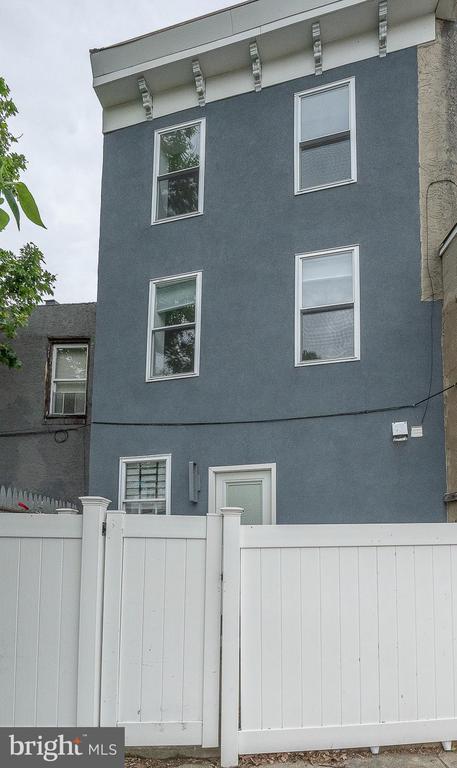 1515 N 4TH STREET