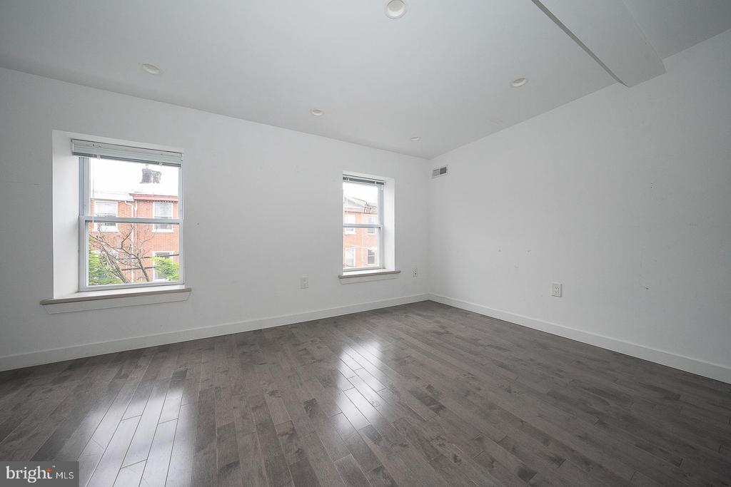 1515 N 4TH STREET