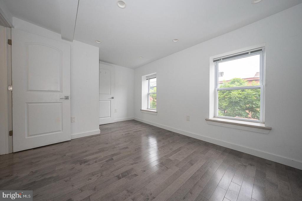 1515 N 4TH STREET
