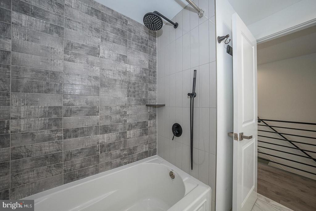 1515 N 4TH STREET
