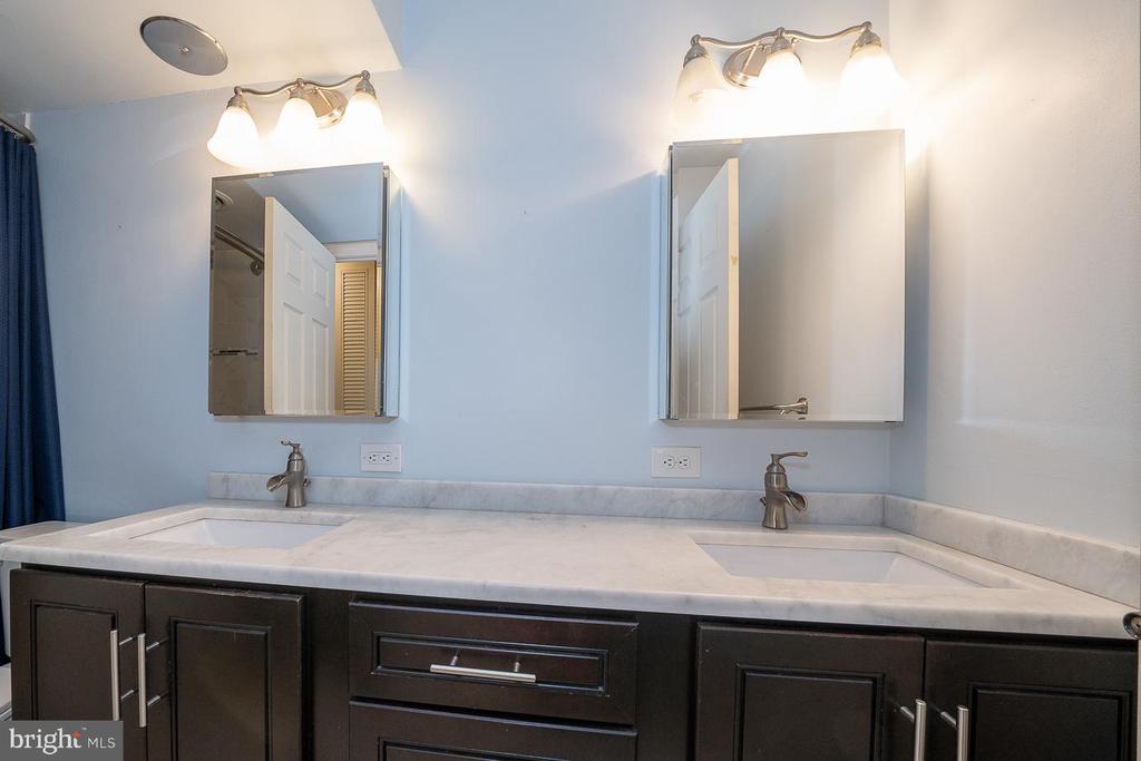 1919 CHESTNUT STREET Unit: 517