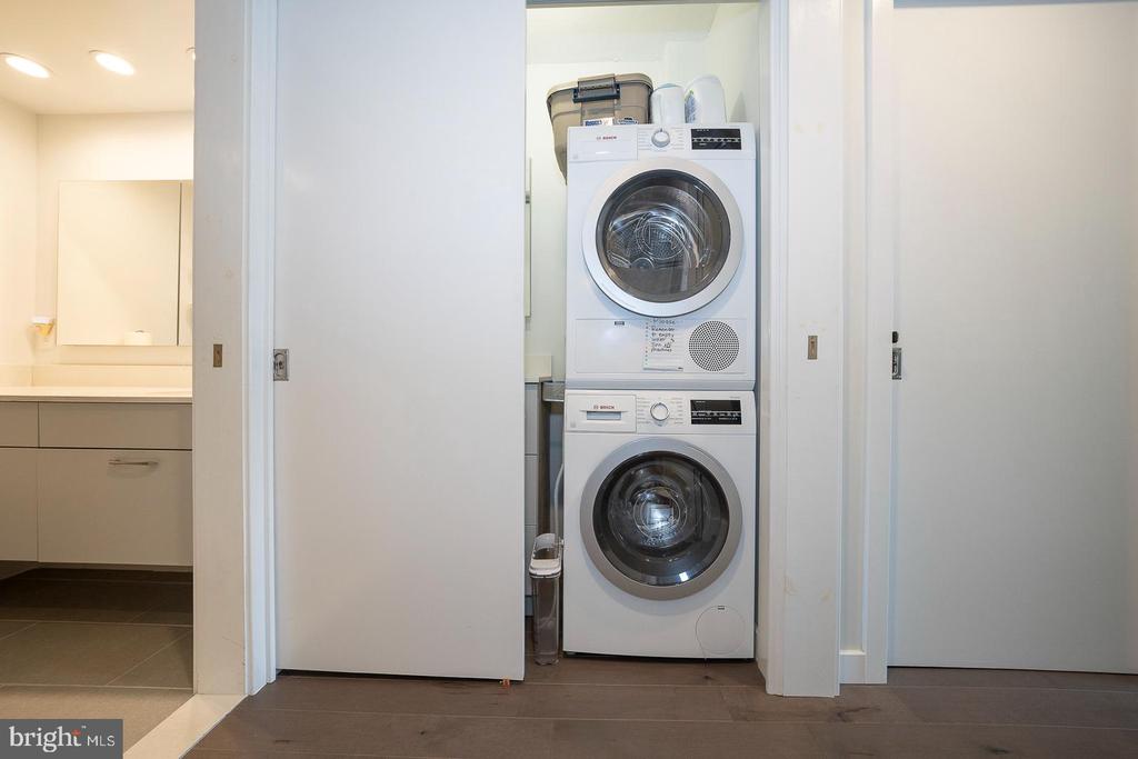 1919 CHESTNUT STREET Unit: 1015