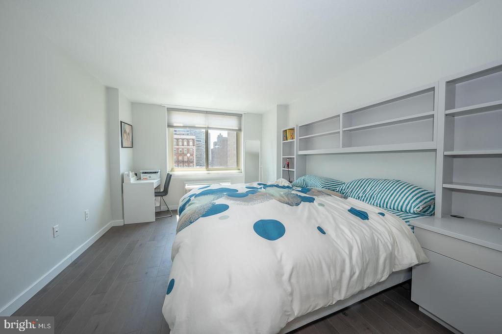 1919 CHESTNUT STREET Unit: 1015