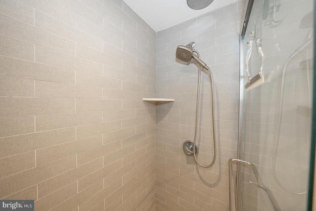 1919 CHESTNUT STREET Unit: 1015