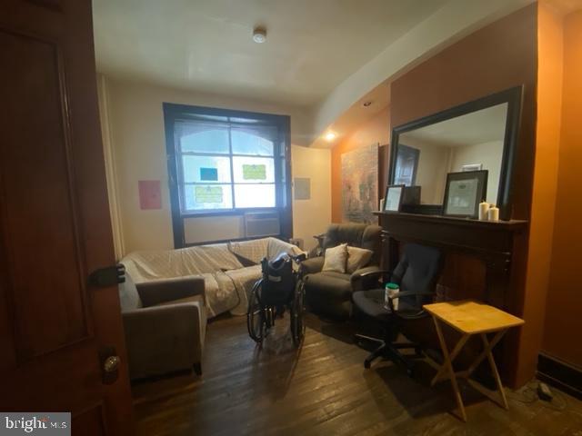 1808 W TIOGA STREET
