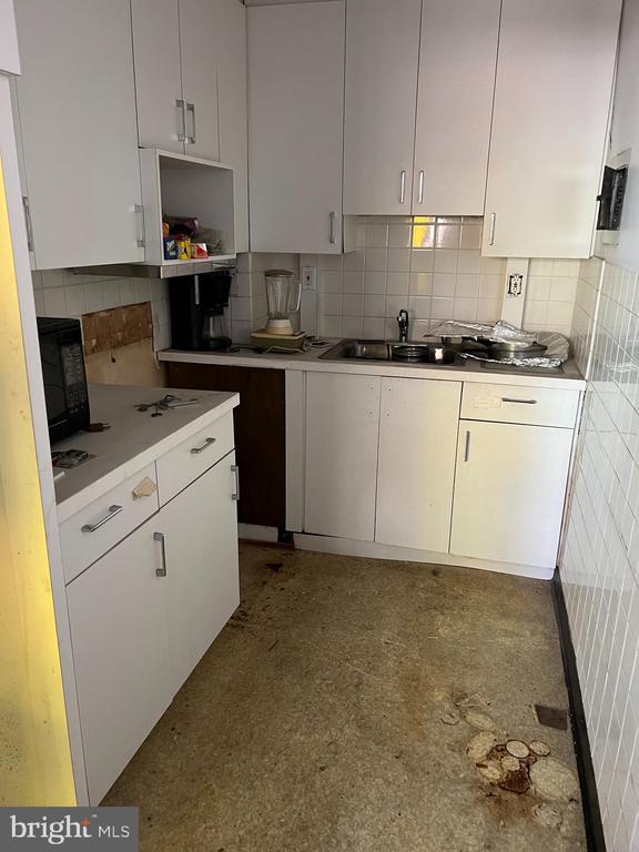 118 S 21ST STREET Unit: 818