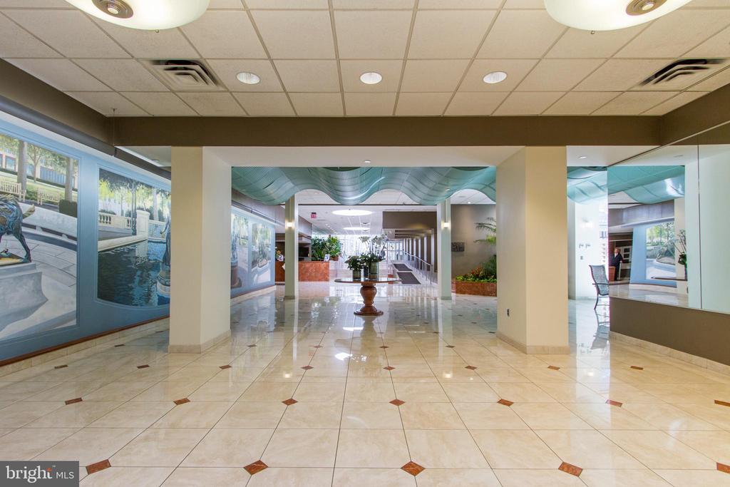 1919 CHESTNUT STREET Unit: 2810-12