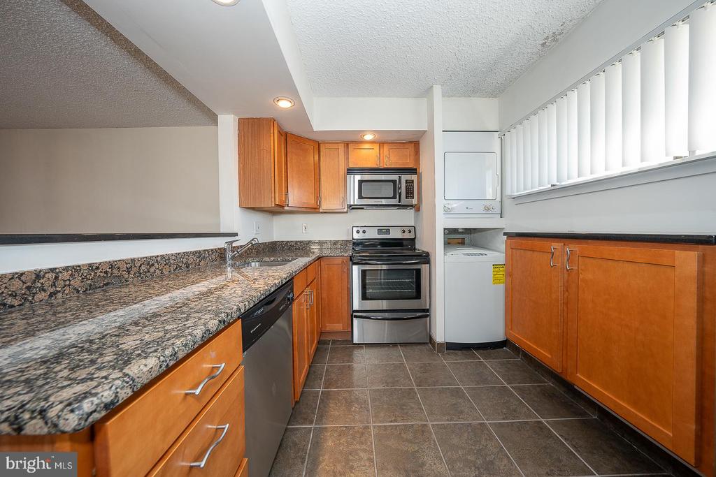 200 LOMBARD STREET Unit: 531