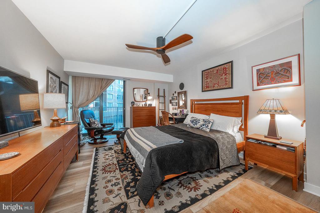 1420 LOCUST STREET Unit: 6N
