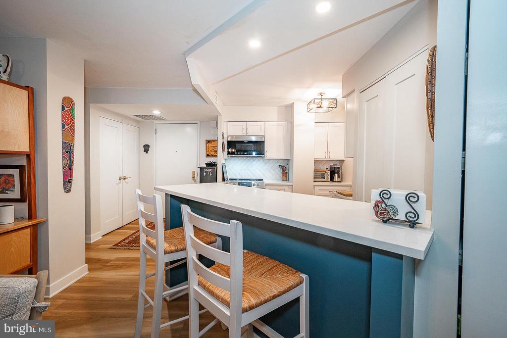 1420 LOCUST STREET Unit: 6N