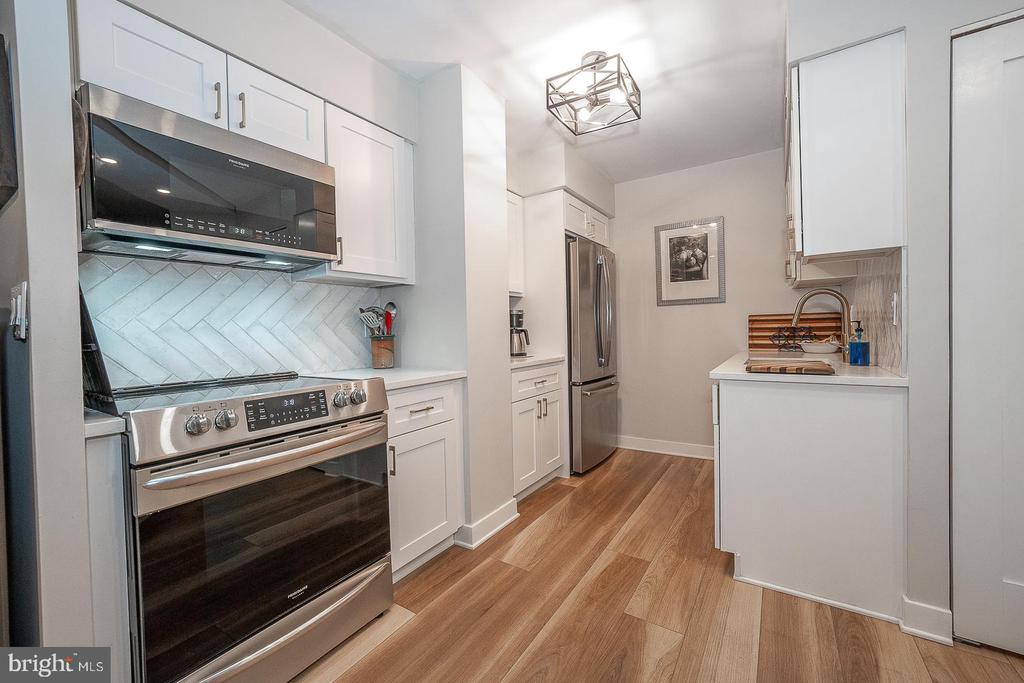 1420 LOCUST STREET Unit: 6N