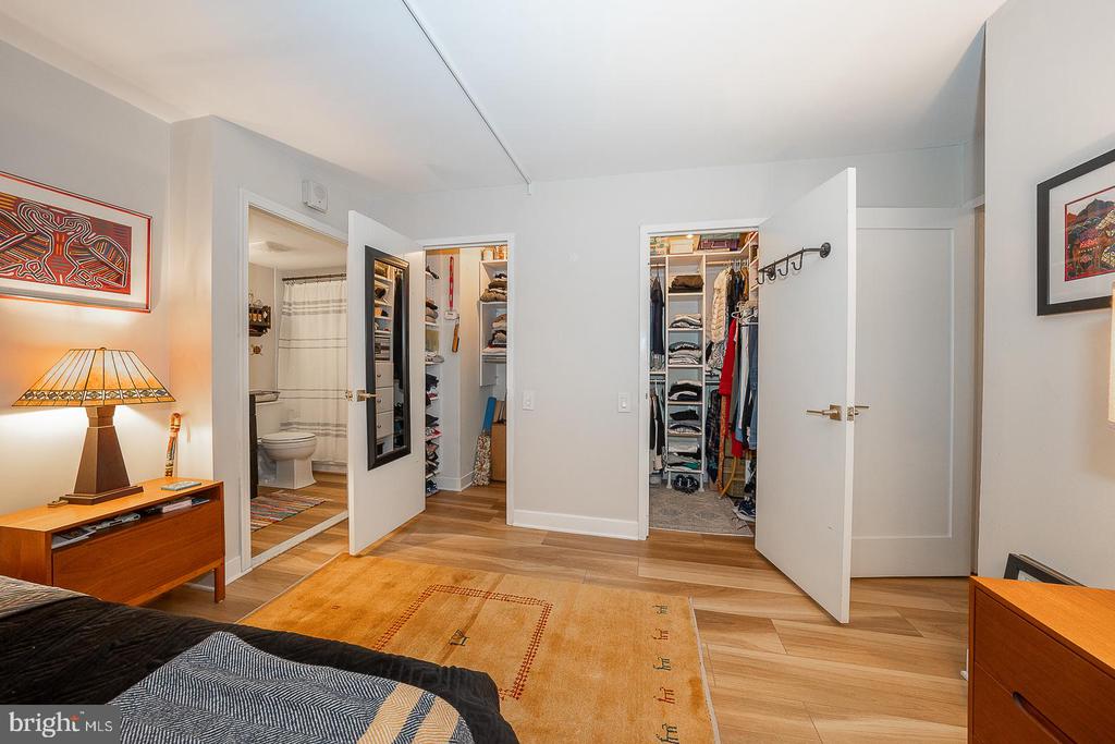 1420 LOCUST STREET Unit: 6N