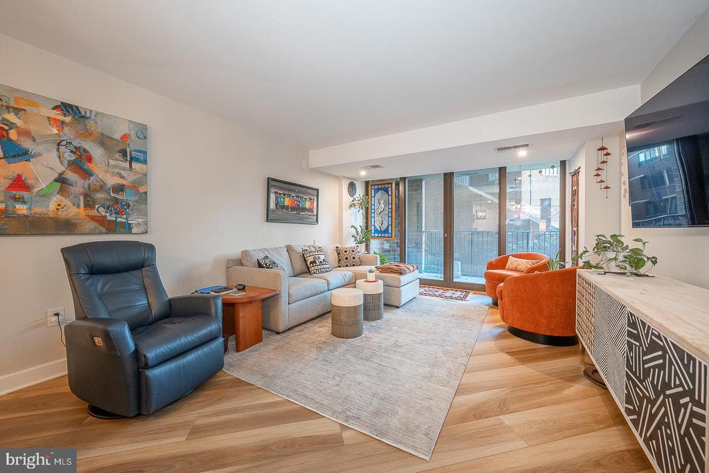 1420 LOCUST STREET Unit: 6N