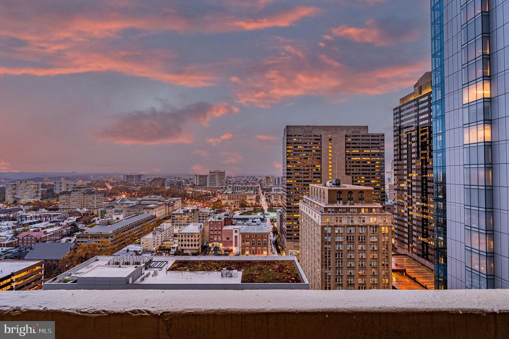1901 JOHN F KENNEDY BOULEVARD Unit: 2505-06