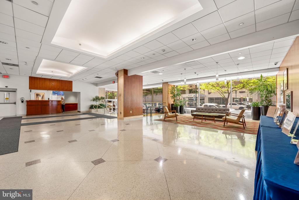 1901 JOHN F KENNEDY BOULEVARD Unit: 2505-06