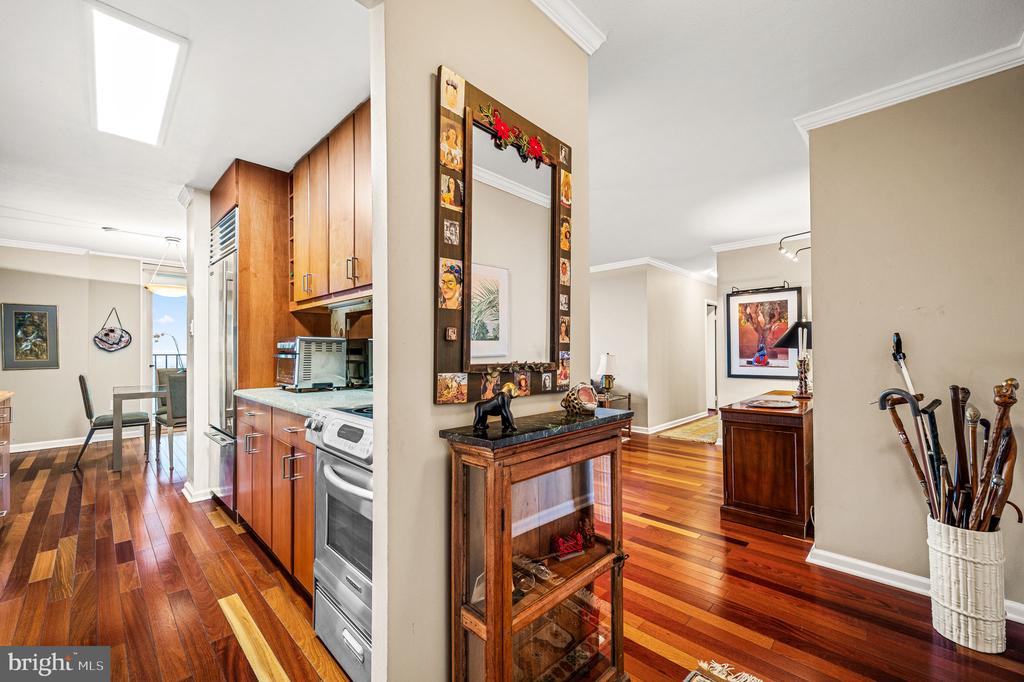 1901 JOHN F KENNEDY BOULEVARD Unit: 2505-06
